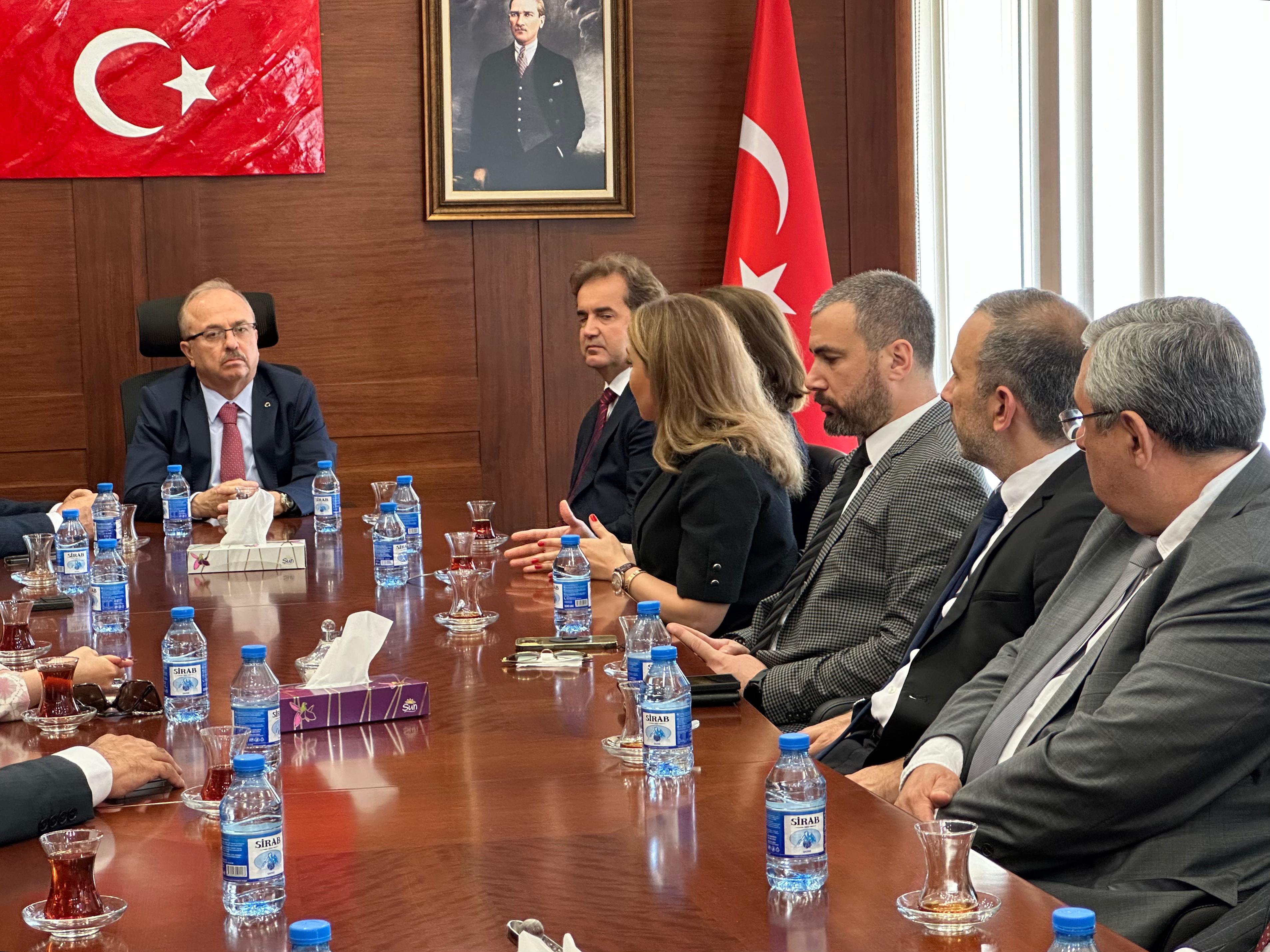 TÜİB-in VI Dönəm İdarə Heyəti Türkiyənin Azərbaycandakı Fövqəladə və Səlahiyyətli Səfiri tərəfindən qəbul edilib